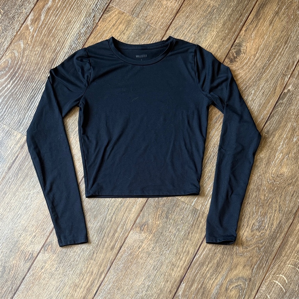 Hollister Black Long Sleeve Women's Tee